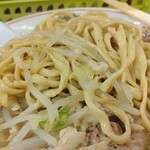 ラーメン二郎 - この麺は是非味わってほしい