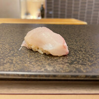 六本木 すし巽 - クエ
