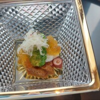 京都 吉兆 名古屋店 - 先付けのタコ。新鮮です