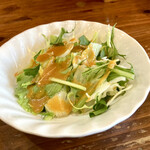 SHIMAYA - 漢堡排套餐 M 1,180日圓(含稅) 套餐沙拉