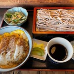 長寿庵 - 料理写真:ミニカツ丼＋冷たい蕎麦