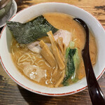 吉笑らーめん - 黒ラーメン