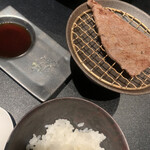 西麻布 焼肉 X - 