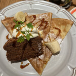 CREPERIE ALCYON TEA TABLE CAFE - 