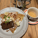 CREPERIE ALCYON TEA TABLE CAFE - 