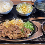 カルビ丼とスン豆腐専門店 韓丼 天白店 - 