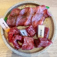 炭火焼肉 肉の匠 ひうち - 