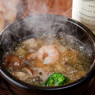 熱騰騰的“蒜香橄欖油風味”很豐富◎可享用您喜歡的食材