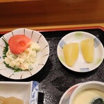 花友食堂 - ポテトサラダと桃のデザート