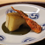 松川 - 蒸し鮑　肝ソースで、半生焼きの海鼠子添え　(2013/08)
      