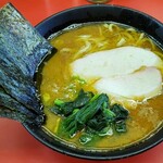 ラーメン 杉田家 - ラーメン並
