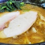 ラーメン 杉田家 - ラーメン並(近景)