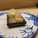 鮨旬美西川 - ガリ