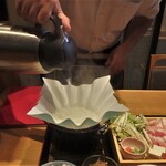 Shabushabu Kou - テーブルで出汁を注いでくれる