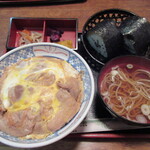 末廣庵 - 末広丼850円、おにぎり1個110円