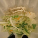 Shabushabu Kou - 野菜投入