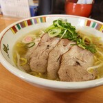 チャーシュー増(300円)です。