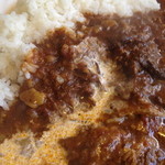 アンジェロ - 手間隙かけて煮込まれた牛すじ肉のカレー