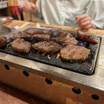 Horumon & Yakiniku Bon - 