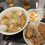 喜多方ラーメン 坂内 - 