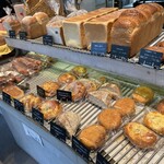 美味しいパンの店 Yamaguchi - 内観