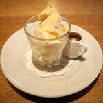 スガハラ - セミフレッド