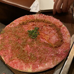 麻布十番焼肉 Kintan - 日本一のサーロインユッケ、ハーフアンドハーフ