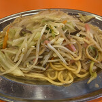 チャランポラン - 太麺皿うどん＝780円