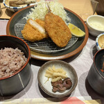 Tonkatsu Futaba - アジフライとロース肉のコンビランチ1300円（税別）