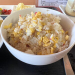 レスト飯店紫竹苑 - 半チャーハン。