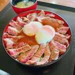 やま康 - メガあか牛丼