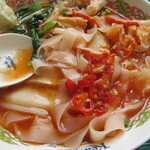タイ国料理 ゲウチャイ - ポッをじゃばじゃばっとかけても　辛くないのは　自分の体調？