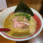 麺ダイニング 旬彩 - 濃厚牡蠣白湯ラーメン