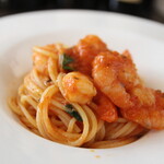 Vino italiano zizi cucina - 小エビとトマトソースのスパゲッティ