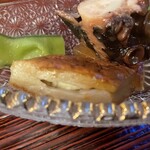 山玄茶 - 大徳寺麩のチーズ挟み