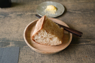 L'evo - 天然酵母のパン