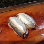 春寿司 - シンコも終わり、コハダ二枚付け