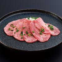 タン刺し