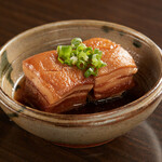 うちなーだいにんぐ じなんぼう - じっくり煮込んだとろとろラフテー