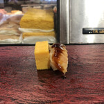 立ち寿司横丁 - 卵焼き、穴子