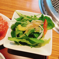 焼肉 しんうち 神楽坂 - サラダ