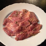 炭火ホルモン焼肉亭 - ツラ（ほほ肉）