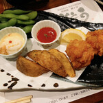 Izakaya Shishitou - ■　酒菜
                        「オードブル 盛り合わせ」
                        知床鶏のザンギ
                        北あかりのポテトフライ
                        海老マヨネーズ
                        枝豆