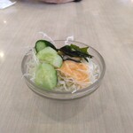 Tonarino Gohan - 食べ放題サラダ