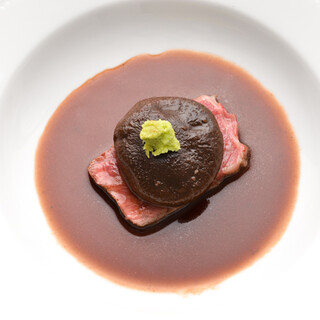 新鮮な四季の恵みをふんだんに用いた、身体に優しいフレンチ