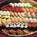 Nigiri No Tokubee - にぎりの他にも炙り寿司や徳兵衛でしか味わえない創作寿司ございます♪