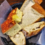 ベーカリー&レストラン 沢村 - ベーカリーの美味しいパン