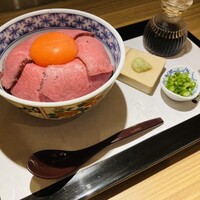 国産牛ローストビーフ丼