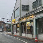 萬里 - 目抜通りの角地！！