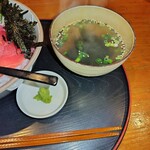 キッチン トット - 美味しいワカメスープ。伊達に美味しいスープ付とお品書きに書いていない!